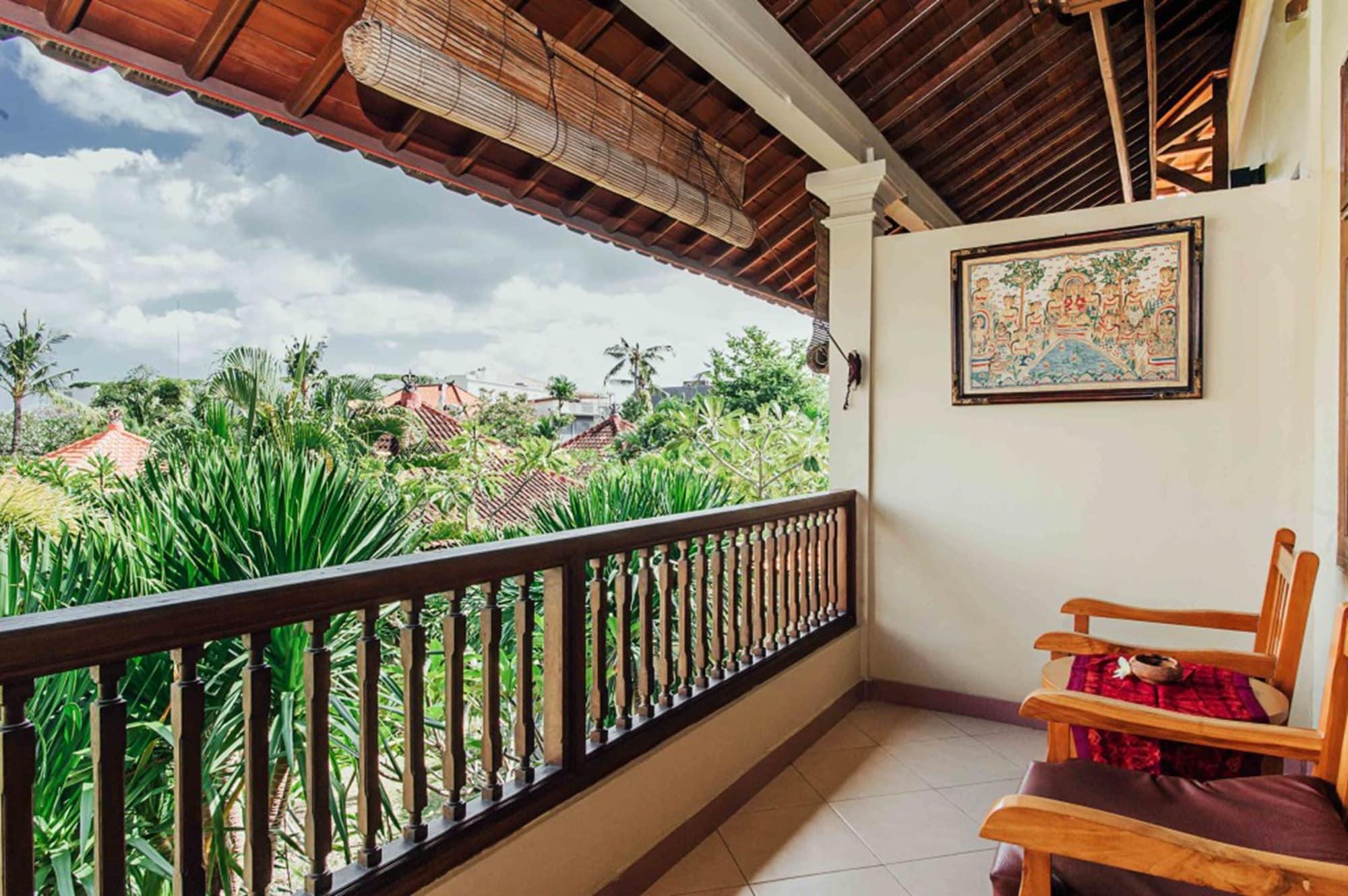 Kuta Puri Bungalows, And Resort 4*