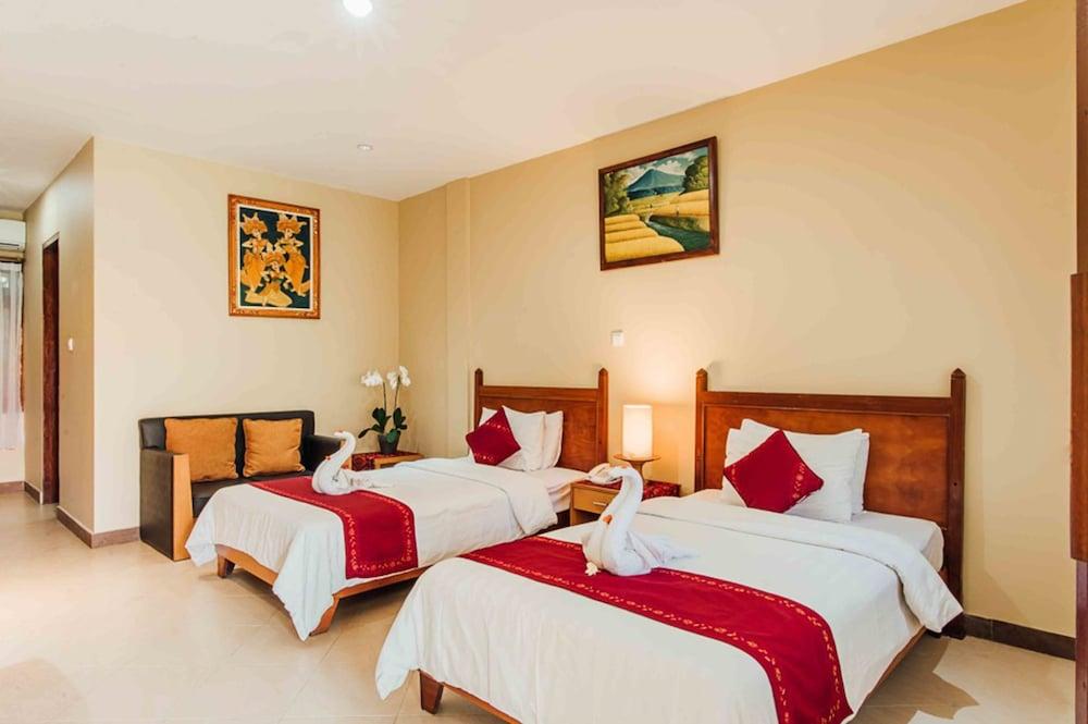Kuta Puri Bungalows, And 4*